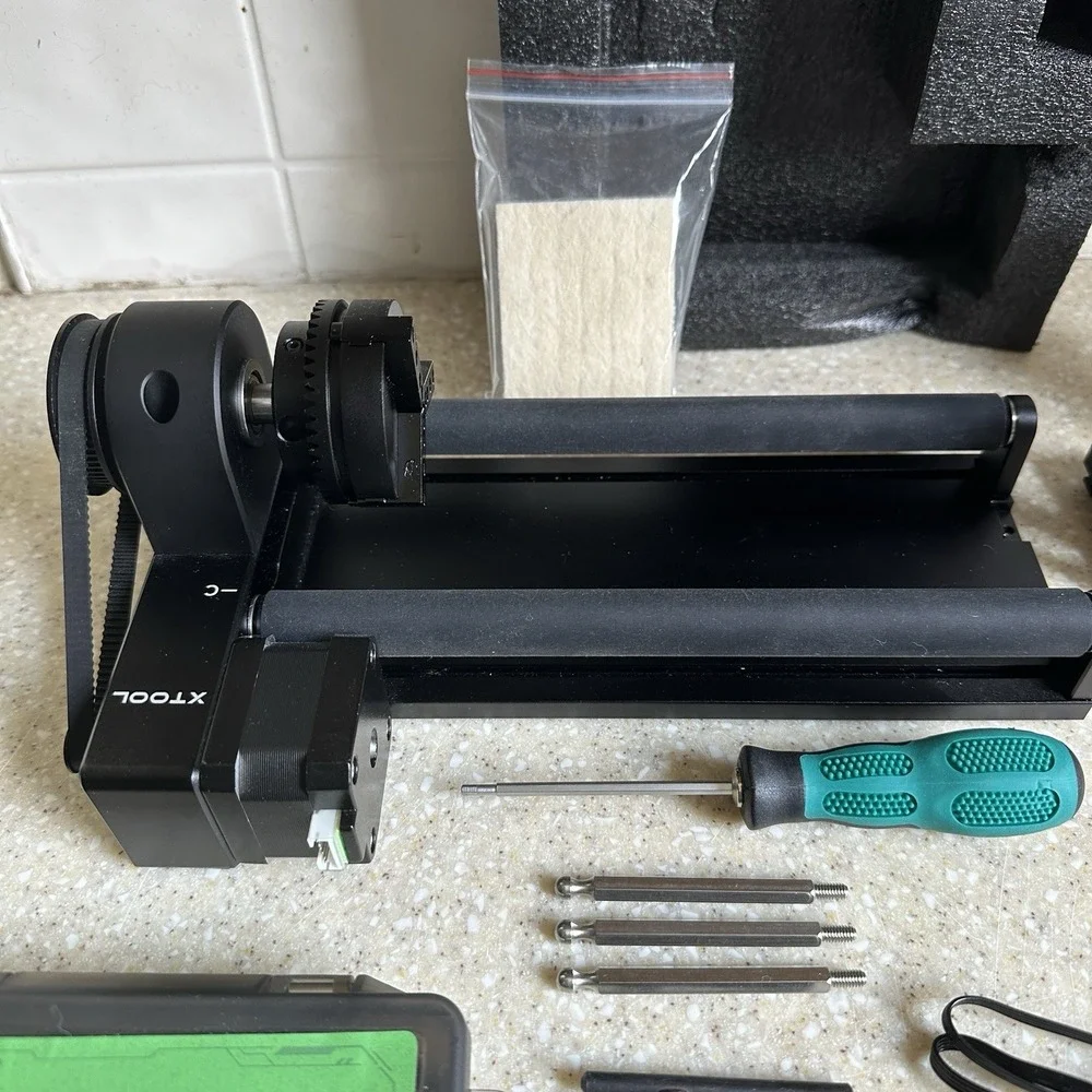 xTool RA2 Rotary Attachment Pro for S1, F1, F1 Ultra P2, M1 Ultra Engraver Read*